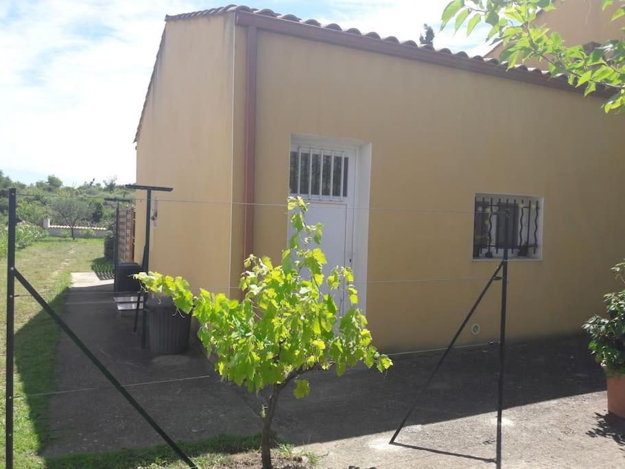Maison Dans Une Propriete Avec Une Cour Corneilhan 外观 照片